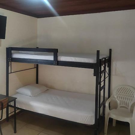 Hostel Pura Vida En Либерия Экстерьер фото